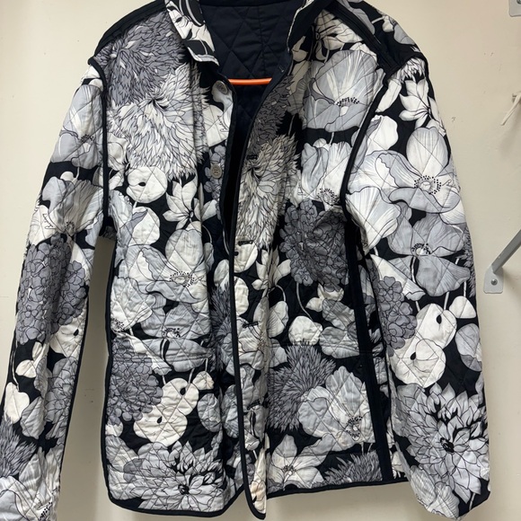 Women’s Burberry Quilted Black Jacket XXL - Picture 2 of 4